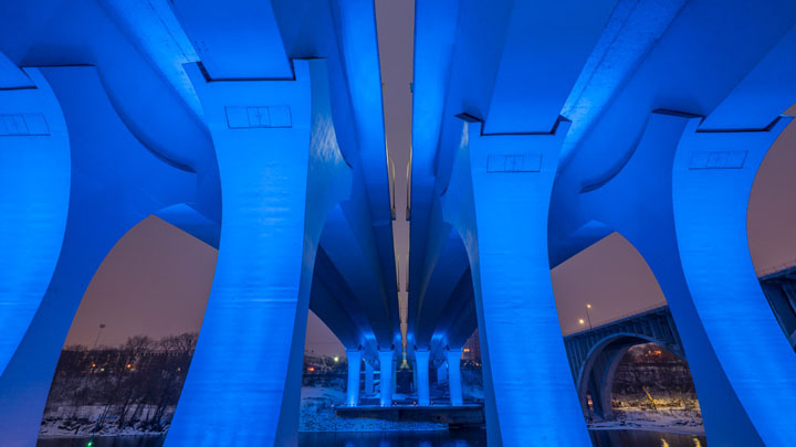 Minneapolis I-35 Bridge Installation detail in blue