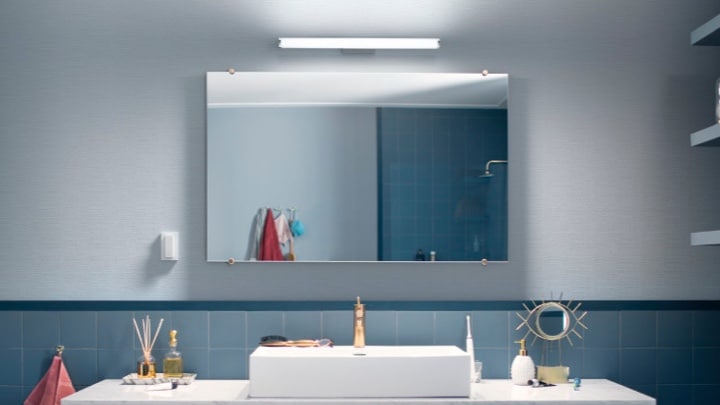 https://www.usa.lighting.philips.com/b-dam/b2c/en_US/marketing-catalog/lighting/operation-homebase/bathroom-mirror-lights.jpg